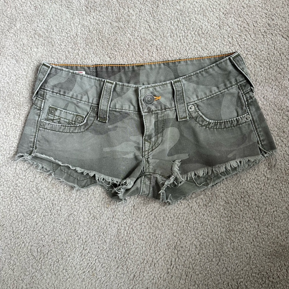 True Religion Bobby Cut Off Shorts - Picture 3 of 6